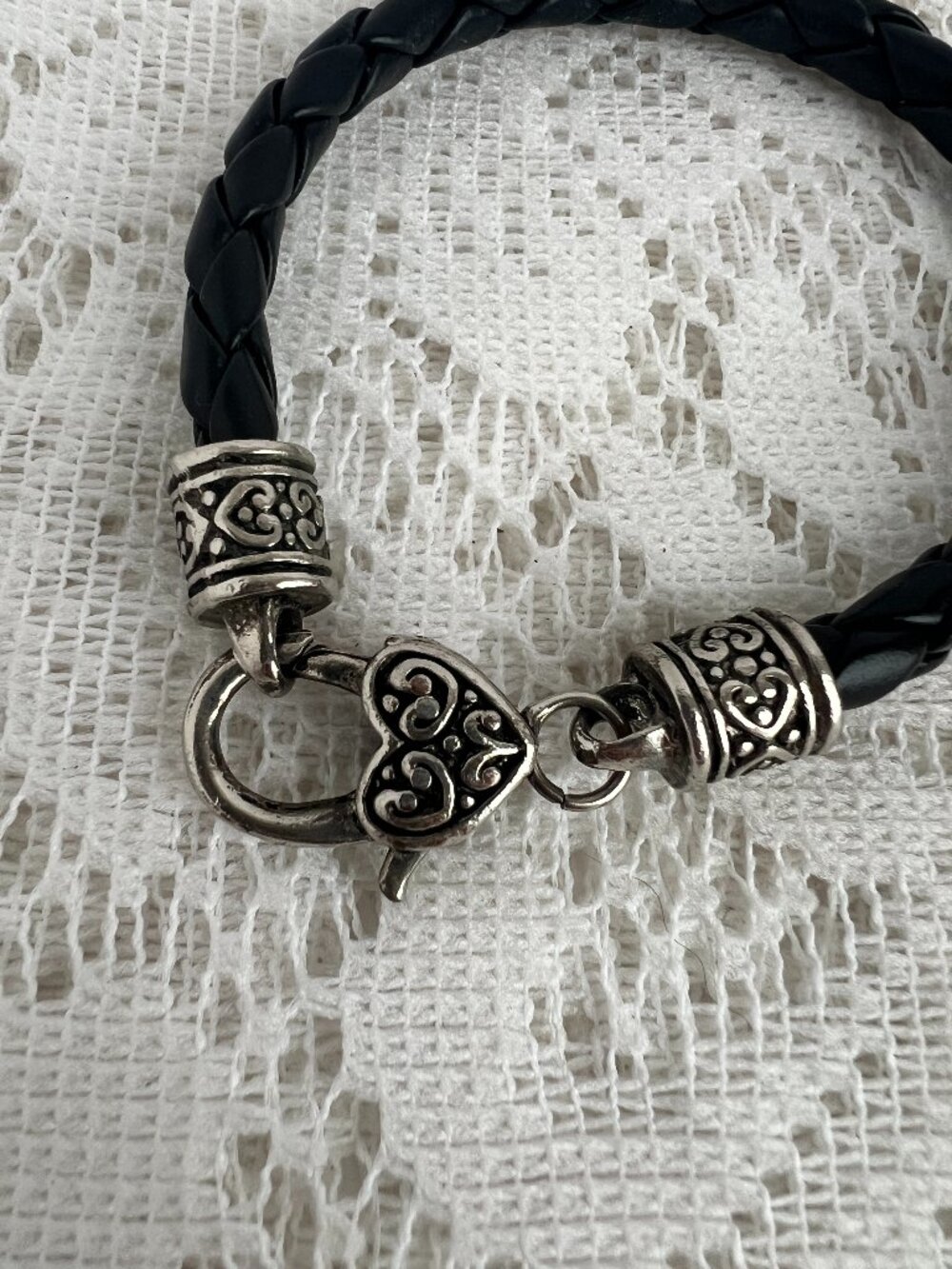 Bracelet with heart key lock clasp